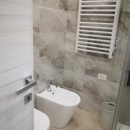Gida Room Metro B Monti Tiburtini Roma Exterior foto
