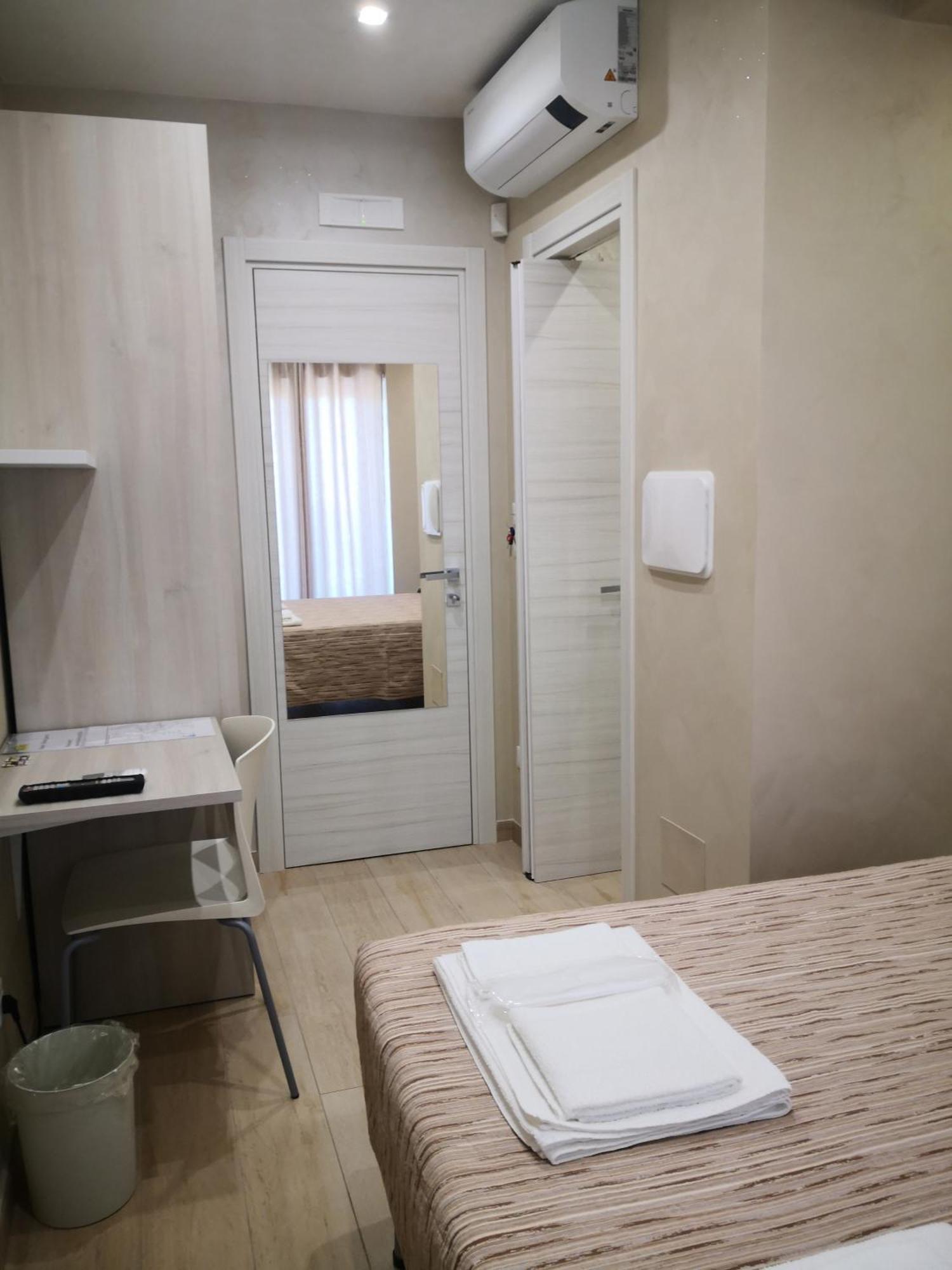 Gida Metro B Monti Tiburtini Homestay *